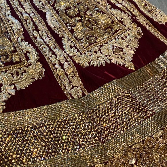 Bridal Lehenga - Picture 3 of 6